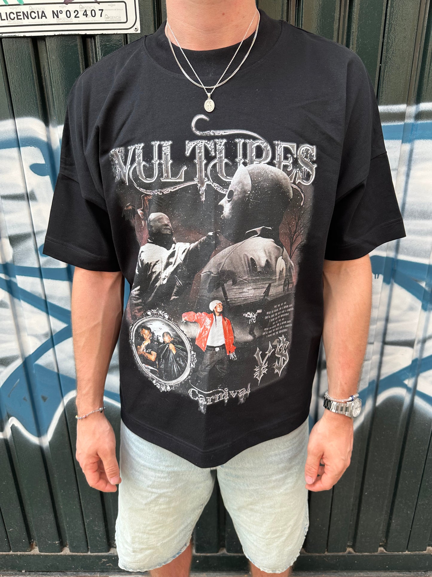 Vultures Oversize T-Shirt